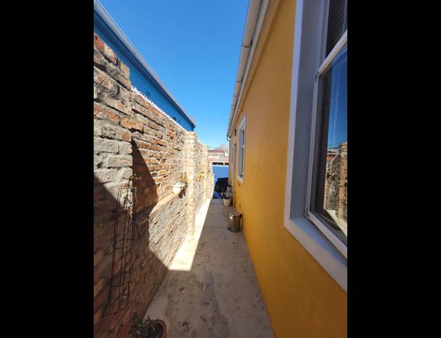 2 BEDROOM HOUSE RENTED IN WOODSTOCK